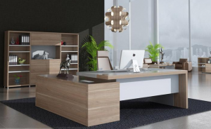 經(jīng)理辦公桌在選購(gòu)上有什么需要注意的事項(xiàng)。