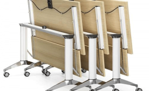 可折疊培訓(xùn)桌擁有怎樣的優(yōu)勢(shì)特點(diǎn)？